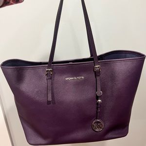 Micheal Kors plum purple large tote!